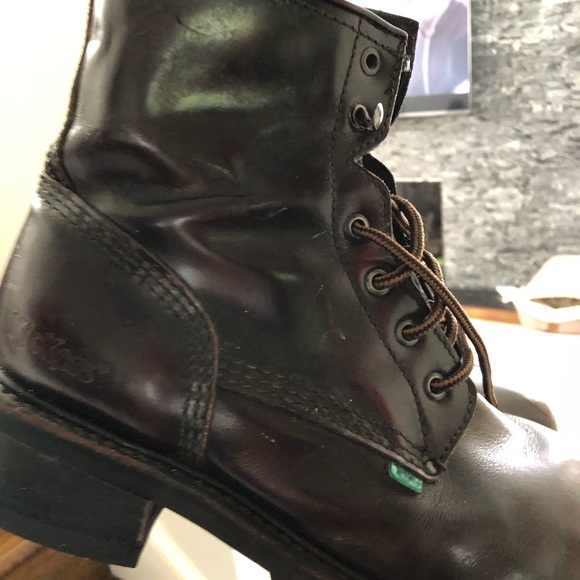 Kickers - Picture 3 of 11